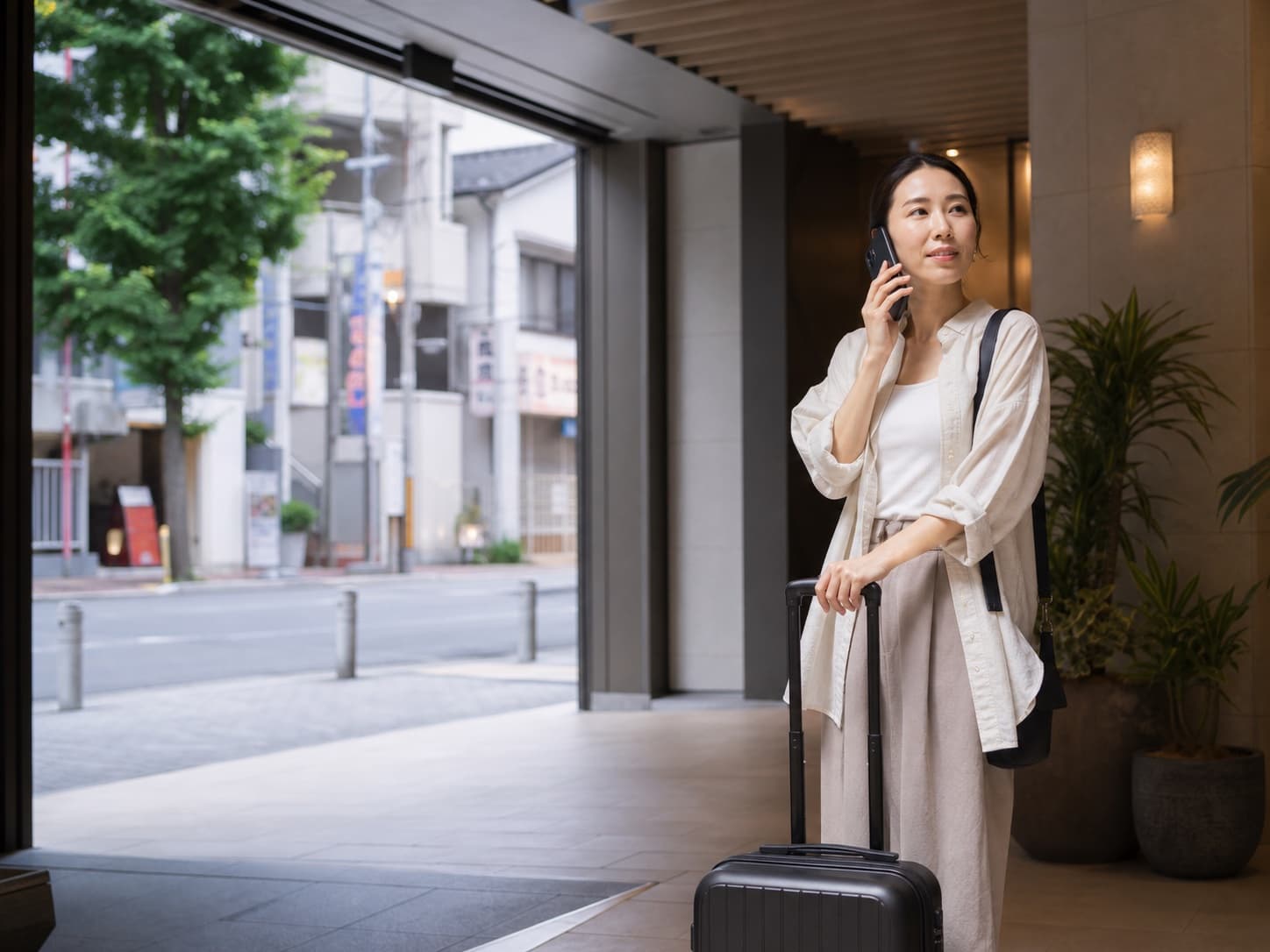 旅客抵達陌生城市後使用 Mibu 與附近的人交流